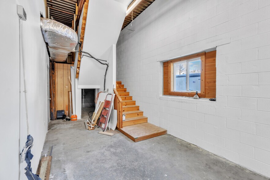 More Photos Of 96A Mainline Dr, Westfield Warehouse For Lease