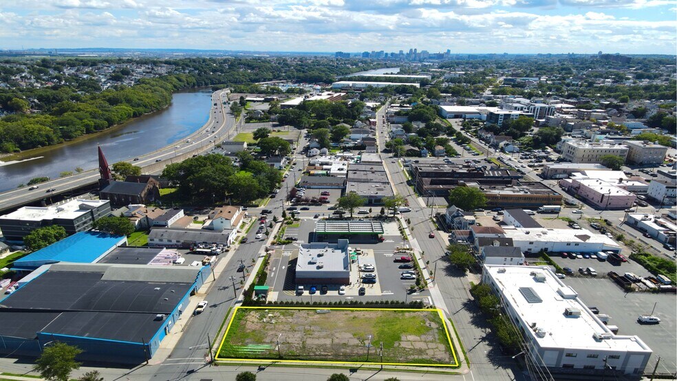 More Photos Of 81 Stephens St, Belleville Land For Sale