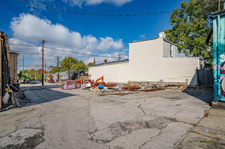 More Photos Of , Louisville Unknown For Sale