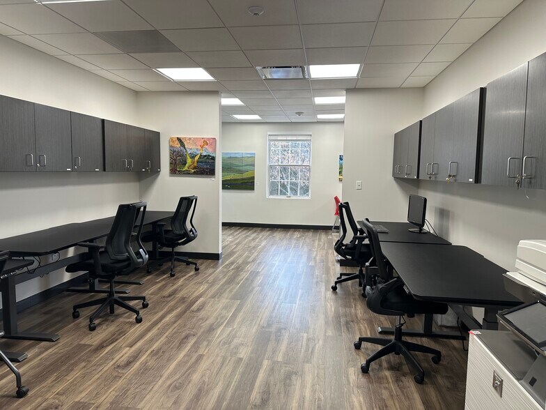 More Photos Of 4301 50th St NW, Washington Office For Lease