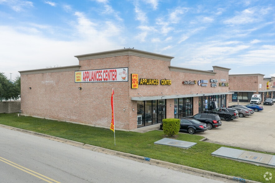More Photos Of 3402 Hwy 6, Houston Freestanding For Lease