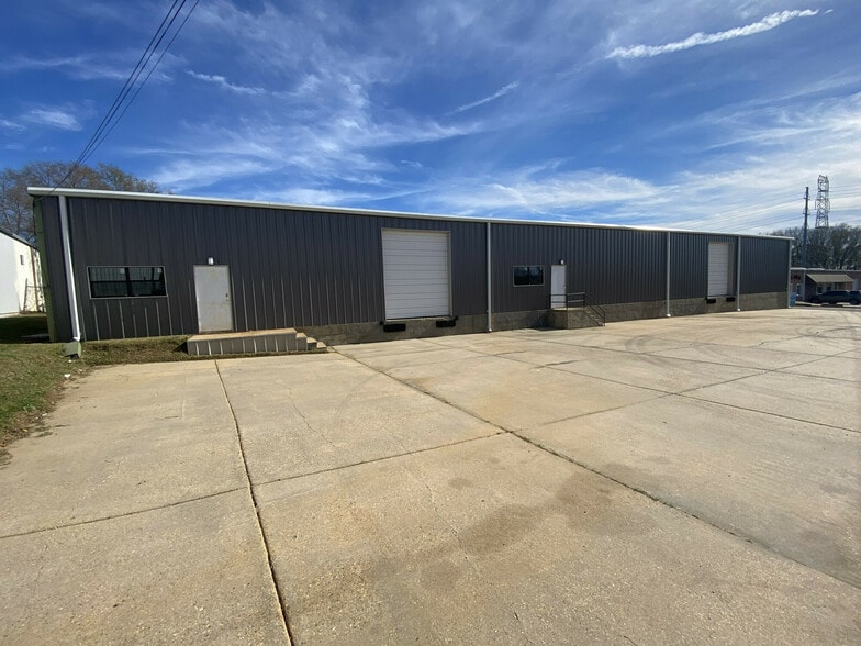 More Photos Of 650 Ridgewood Rd, Ridgeland Warehouse For Lease