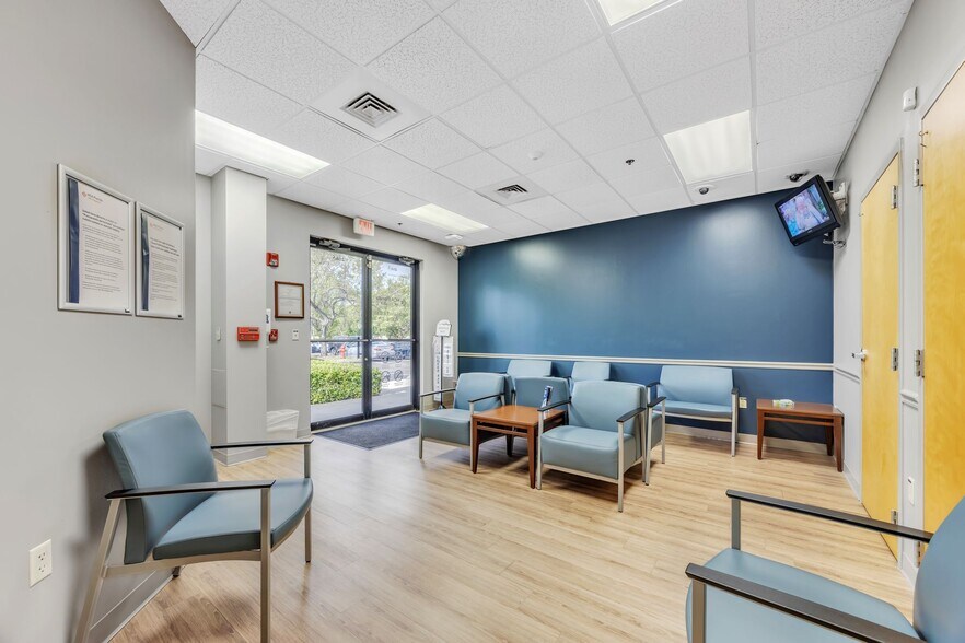 More Photos Of 4665 S Congress Ave, Lake Worth Medical For Lease