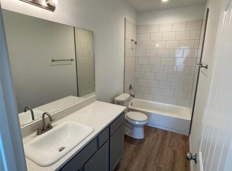 More Photos Of 112 Kelly St, Wharton Apartments For Sale