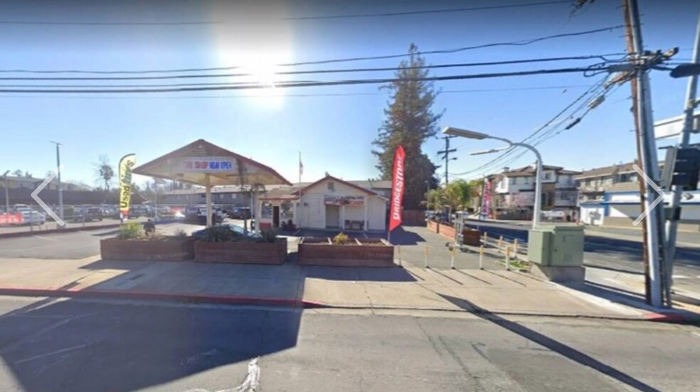 Primary Photo Of 2900 Willow Pass Rd, Concord Auto Repair For Sale