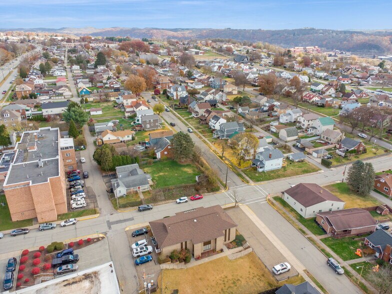 More Photos Of 985 Penn St, Brackenridge Medical For Sale