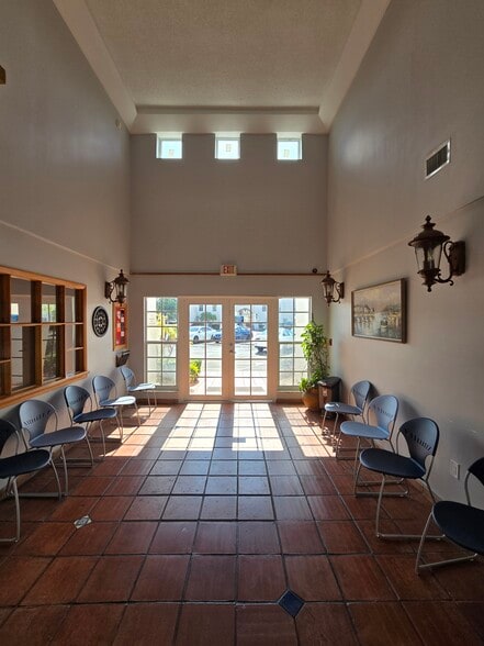 More Photos Of 7777 N University Dr, Tamarac Medical For Sale
