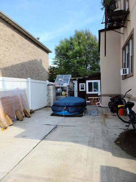 More Photos Of 4415 Atlantic Ave, Brooklyn Apartments For Sale