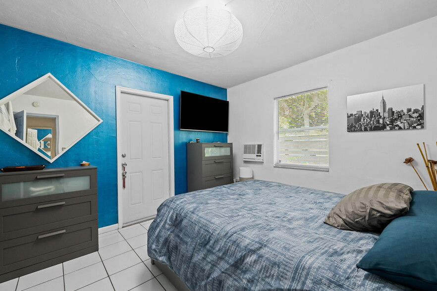 More Photos Of 724 NE 3rd Ave, Fort Lauderdale Apartments For Sale