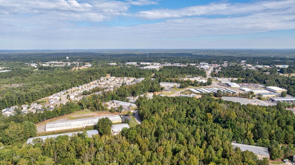 More Photos Of 328 Commerce Blvd, Bogart Warehouse For Sale