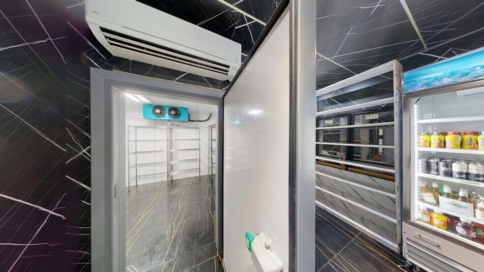 More Photos Of 127 Bedford Ave, Brooklyn Storefront Retail Office For Lease