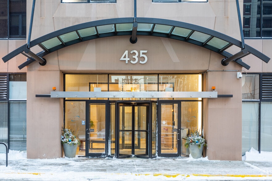 More Photos Of 435 W Erie St, Chicago Apartments For Sale