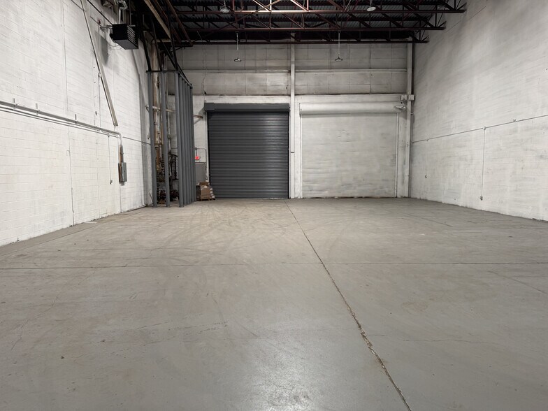 More Photos Of 23-53 Rome St, Newark Warehouse For Lease