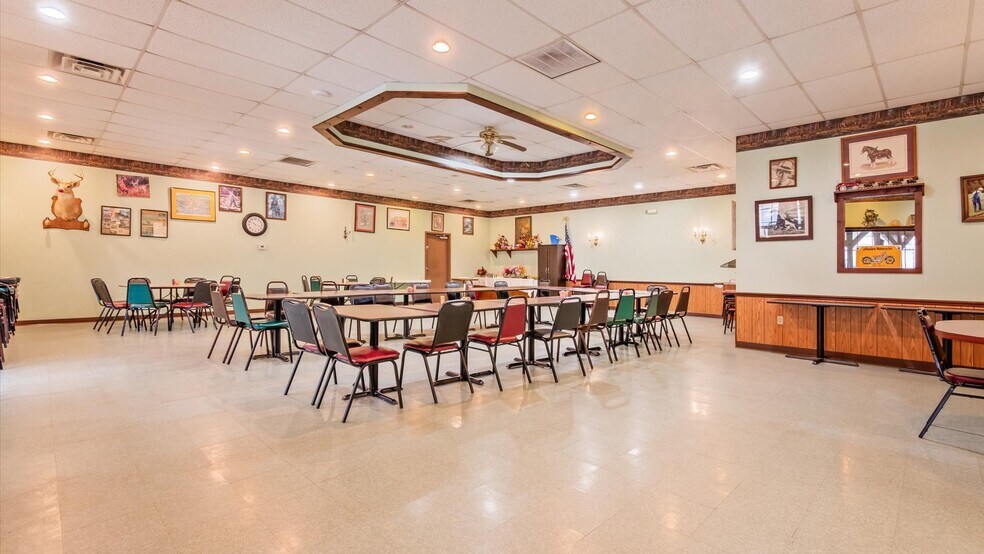 More Photos Of 2000 E Wheeling Ave, Cambridge Storefront For Sale