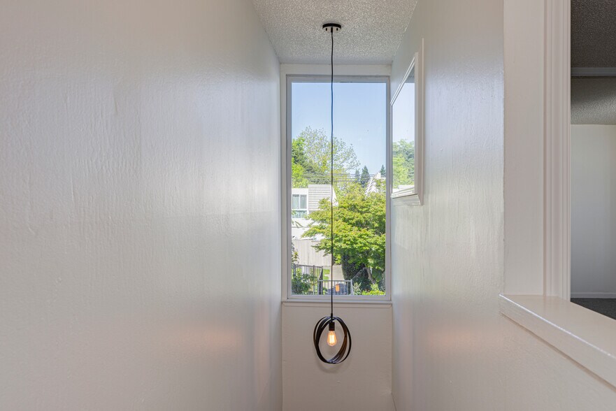 More Photos Of 1158 Humboldt St, Santa Rosa Apartments For Sale