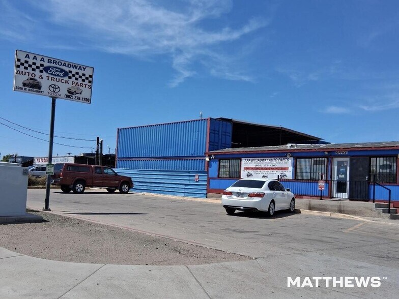 More Photos Of 2002 W Broadway Rd, Phoenix Industrial For Sale