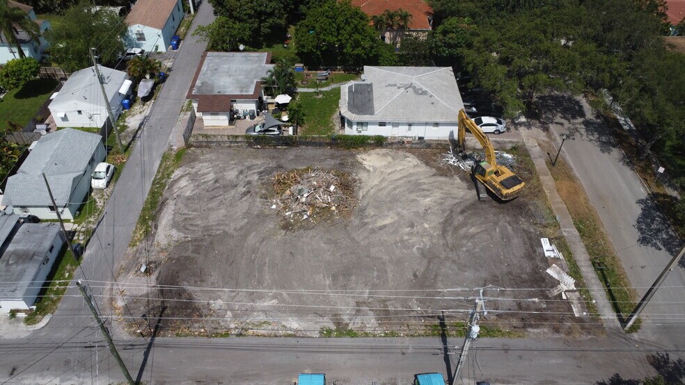 More Photos Of 2035 Monroe St, Hollywood Land For Sale