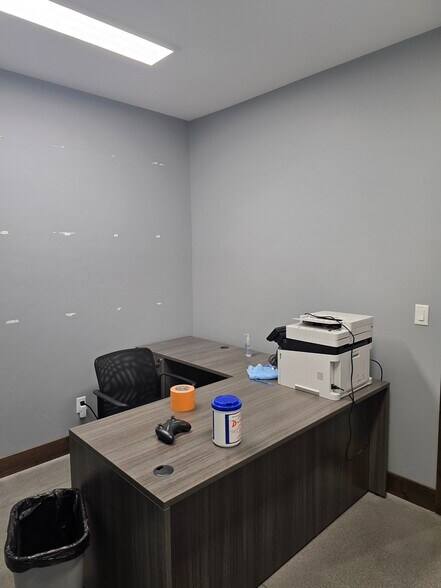 More Photos Of 870 N 2nd E, Rexburg General Retail For Lease