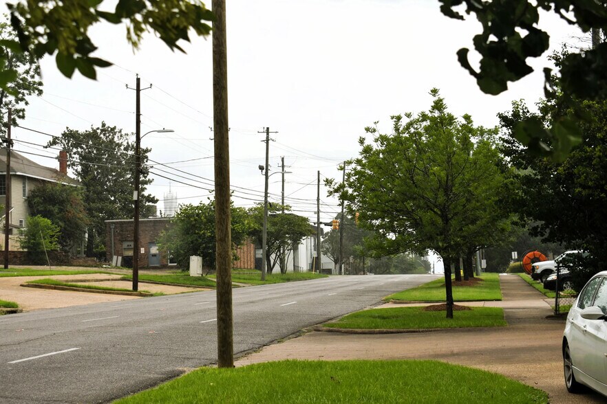 More Photos Of 557-559 S Lawrence St, Montgomery Office For Sale