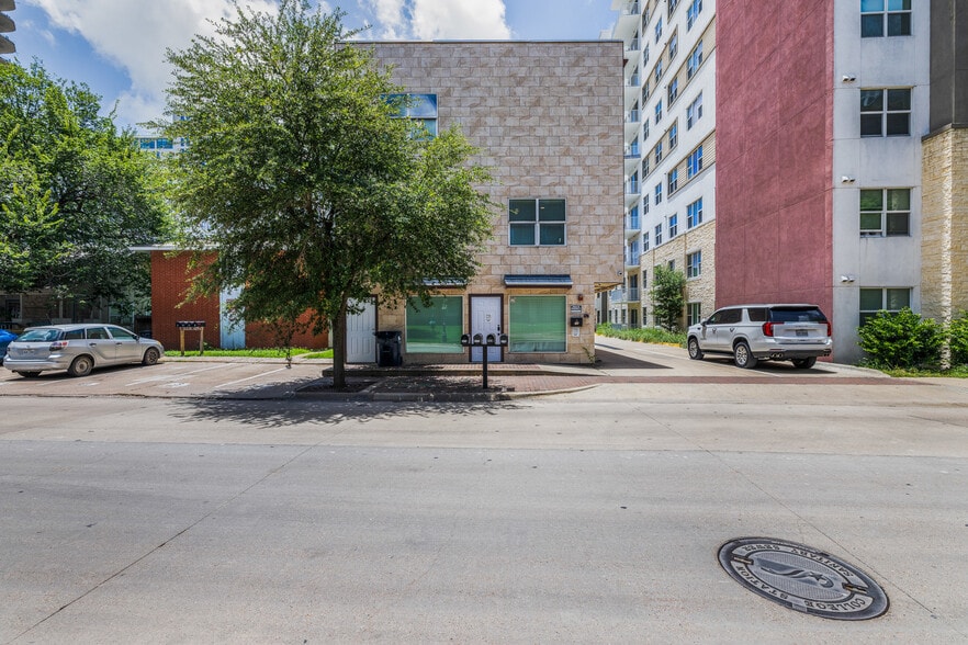 More Photos Of 307 Boyett St, College Station Apartments For Sale