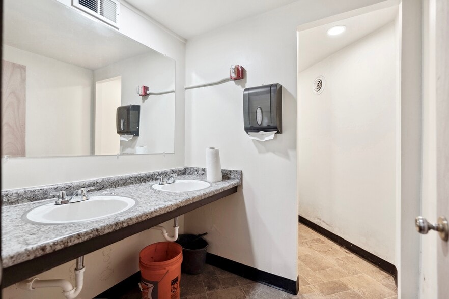 More Photos Of 301 Larimer Ave, Pittsburgh Religious Facility For Sale