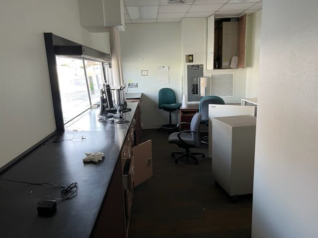 More Photos Of 0 Pennsylvania Ave, Rochester Freestanding For Sale