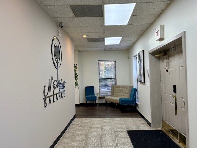 More Photos Of 3569 Habersham At Northlake, Tucker Office Residential For Lease