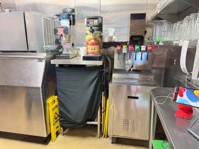 More Photos Of 1964 W Foothill Blvd, Upland Restaurant For Sale