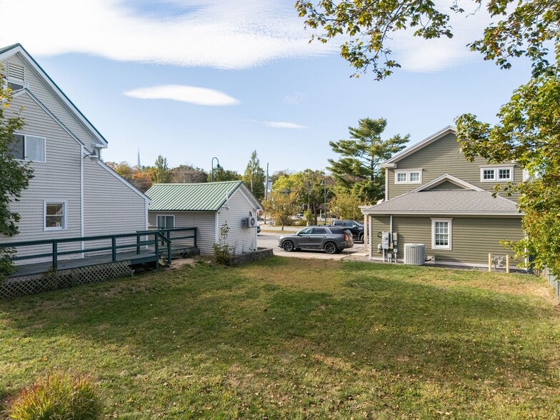 More Photos Of 10 Elm St, Gorham Office For Sale