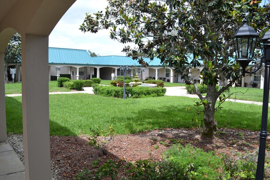 More Photos Of 400 Avenue K SE, Winter Haven Medical For Lease