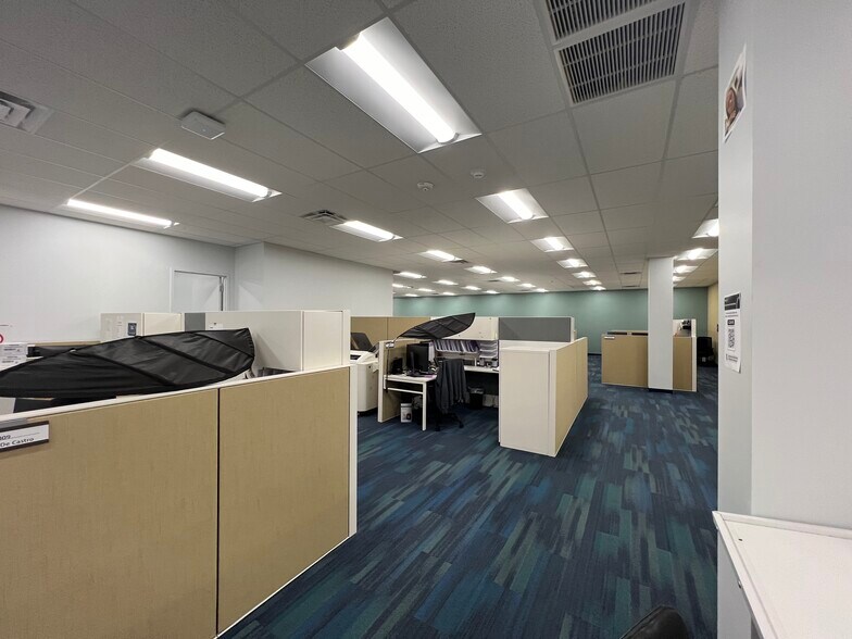 More Photos Of 5701 Village Blvd, West Palm Beach Flex For Sale