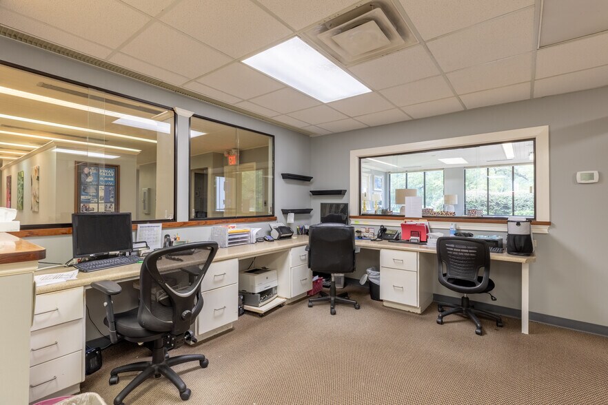 More Photos Of 414 5th Ave, Albany Medical For Sale