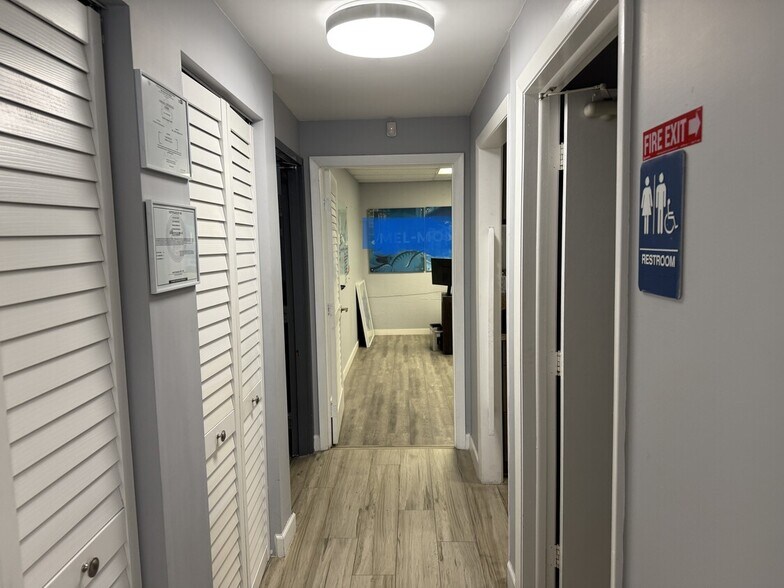 More Photos Of 11467 NW 34th St, Doral Industrial For Sale
