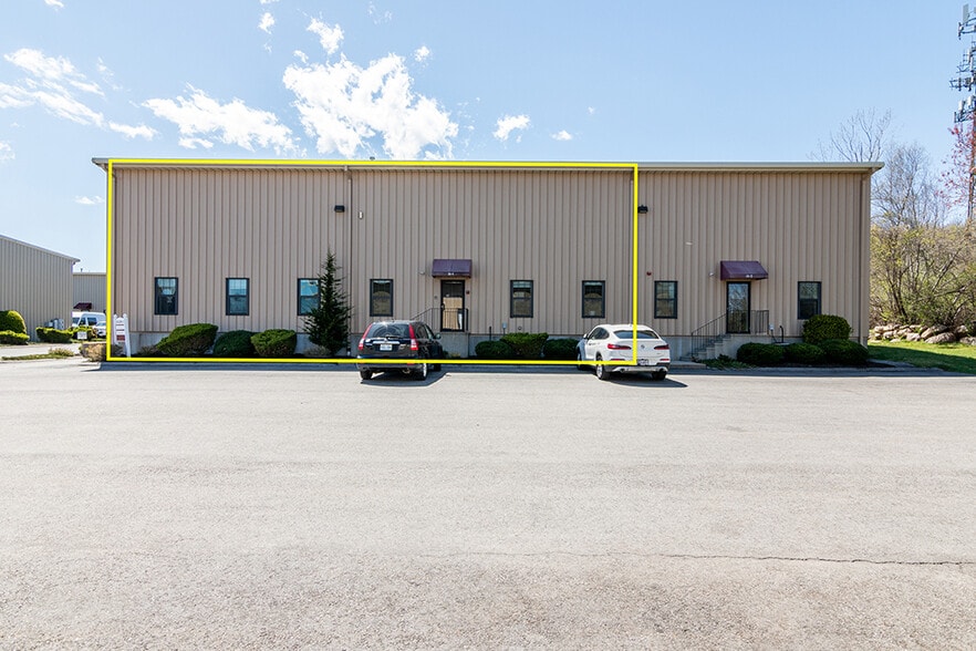 More Photos Of 376 Dry Bridge Rd, North Kingstown Warehouse For Sale