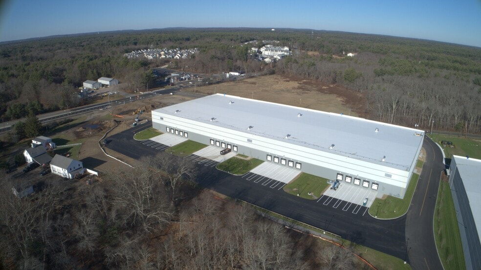 More Photos Of 237 E Main St, Norton Unknown For Lease