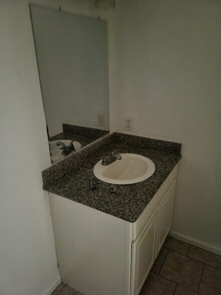 More Photos Of 4505 18th St, Bacliff Apartments For Sale