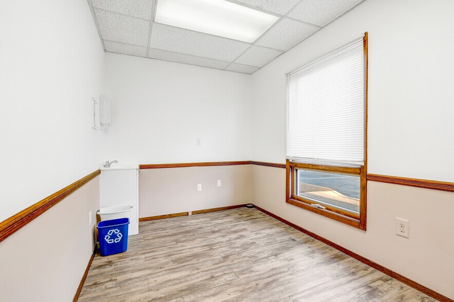 More Photos Of 1163 Route 37 W, Toms River Medical For Lease