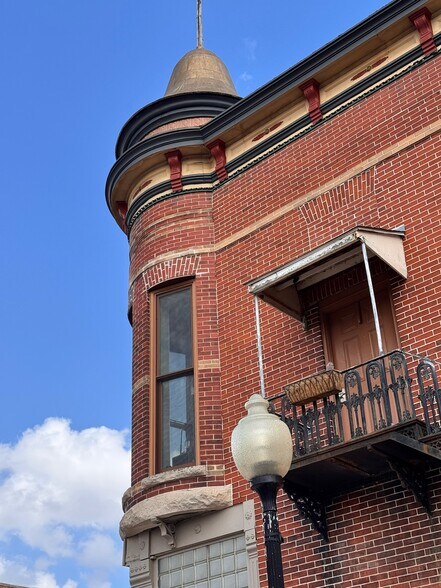 More Photos Of 1830 4th St, Peru Storefront Retail Residential For Sale