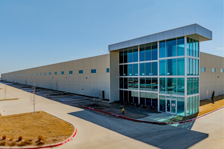 More Photos Of 6100 N Stemmens Fwy, Sanger Unknown For Lease