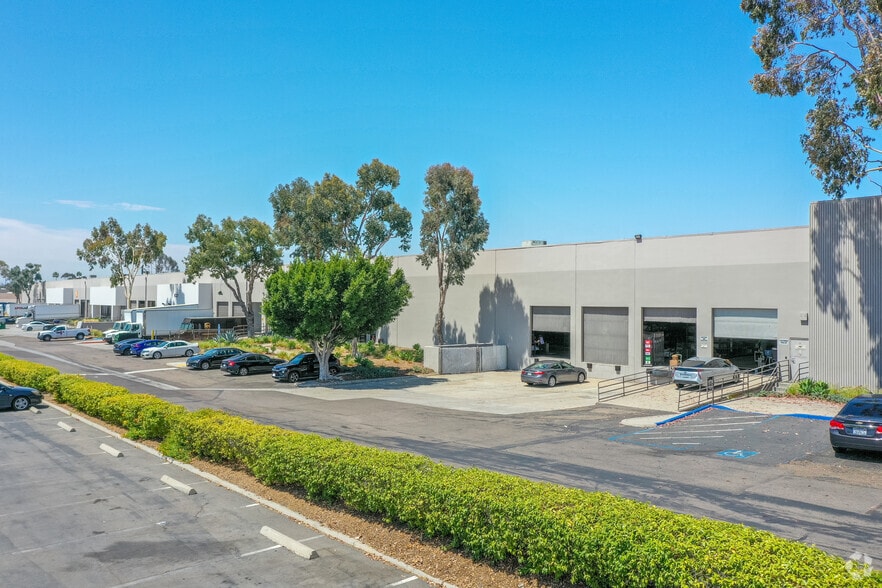 More Photos Of 8221 Arjons Dr, San Diego Warehouse For Lease