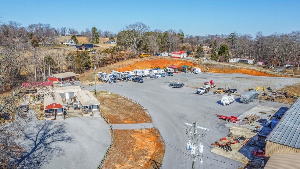 More Photos Of 104 Circle Rd, Newport Manufactured Housing Mobile Home Park For Sale