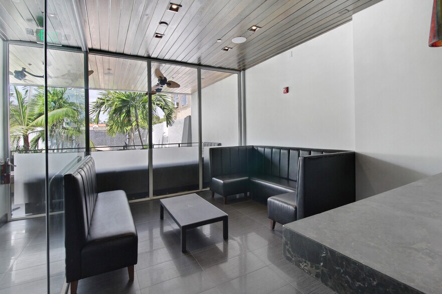 More Photos Of 1542 Washington Ave, Miami Beach Restaurant For Sale