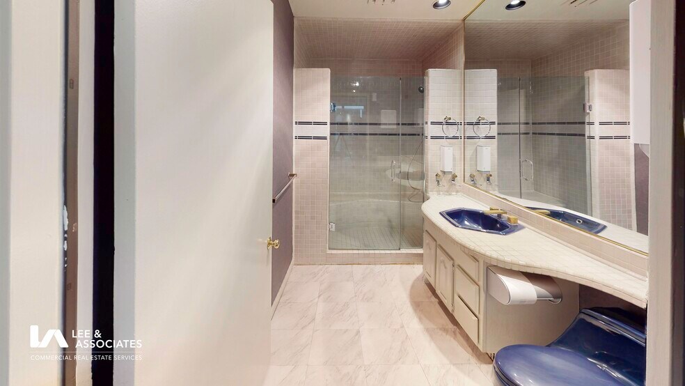 More Photos Of 13722 S Harvard Pl, Gardena Industrial For Lease