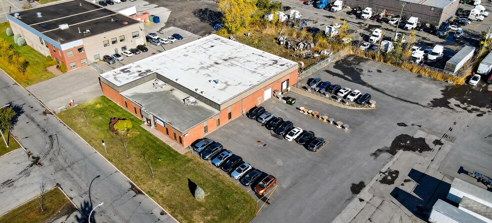 More Photos Of 939 Av Selkirk, Pointe-claire Warehouse For Sale