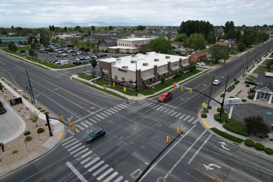 More Photos Of 3024 W 300 N, West Point General Retail For Lease