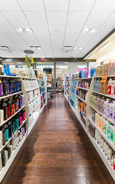 More Photos Of 200-272 E Via Rancho Pky, Escondido General Retail For Sale