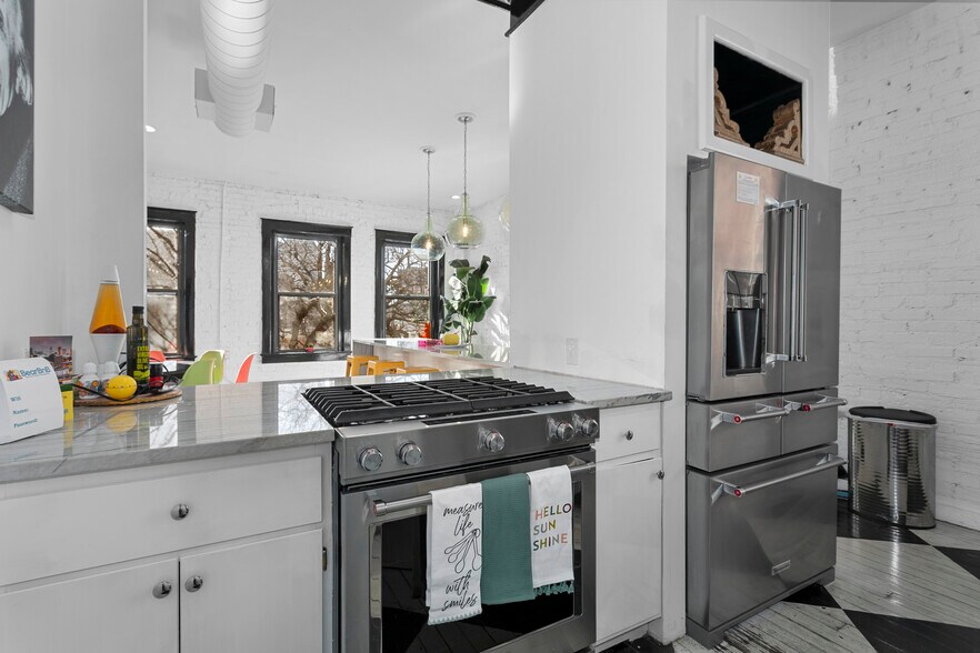 More Photos Of 120-122 W 5th St, Kansas City Storefront Retail Residential For Sale