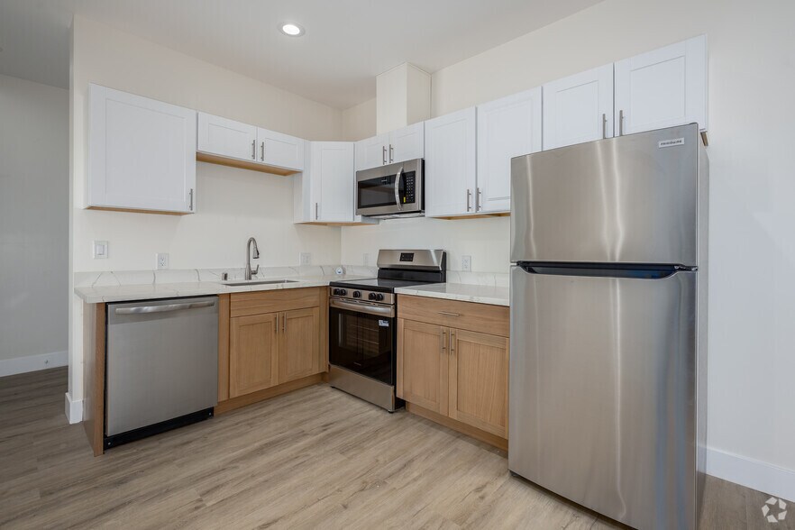 More Photos Of 3000 T St, Sacramento Apartments For Sale