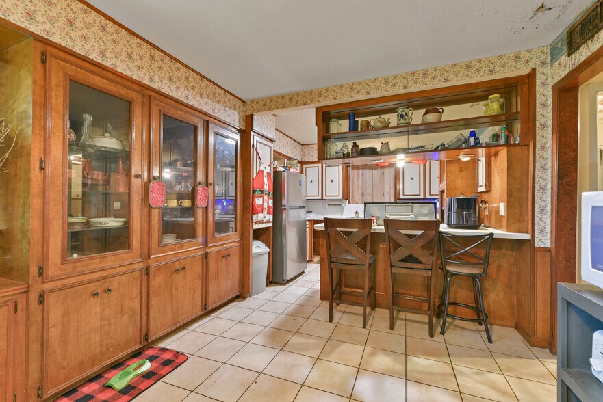 More Photos Of 1804 36th St N, Texas City Multifamily For Sale