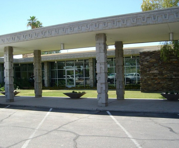 More Photos Of 201 W Indian School Rd, Phoenix Office For Lease